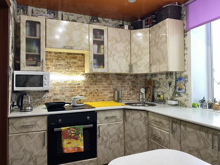 2-к. квартира, 54 м², 1/2 эт.