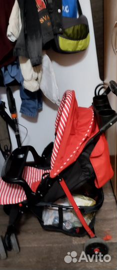 Прогулочная коляска