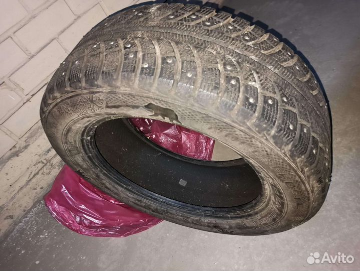 Gislaved Nord Frost 5 215/55 R16 97T