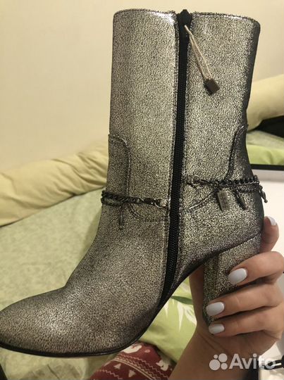 Ботильоны Pinko Jean