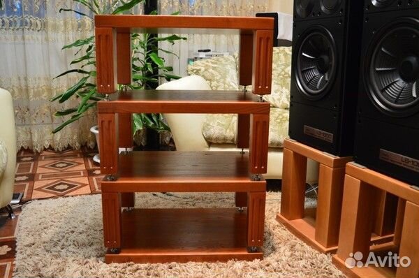 Hi-Fi HI-End стойки, тумбы для аппаратуры