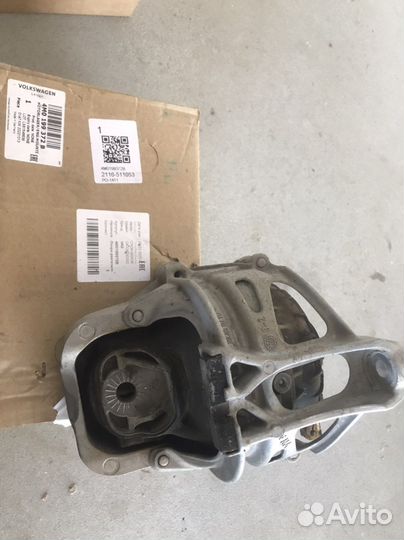 Опора двигателя 4M0199372B 4M0199371B