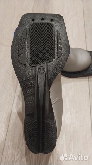 Лыжные ботинки размер 30