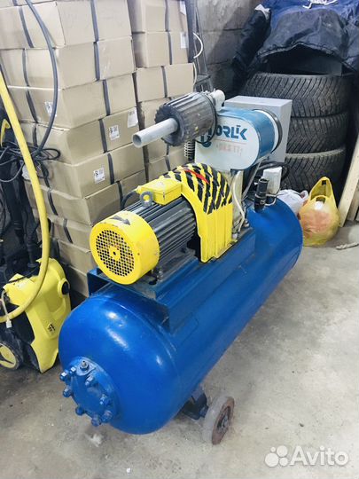 Воздушный компрессор