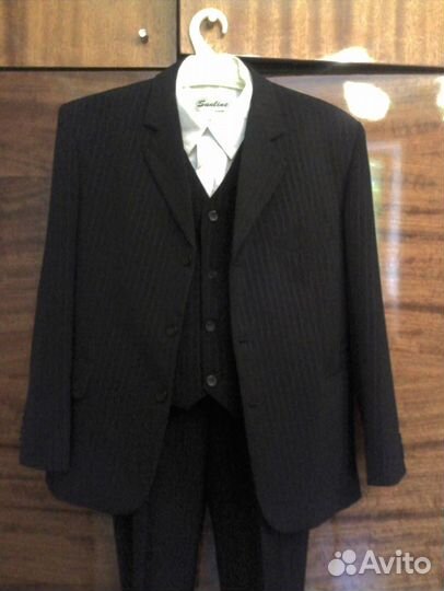 Костюм школьный