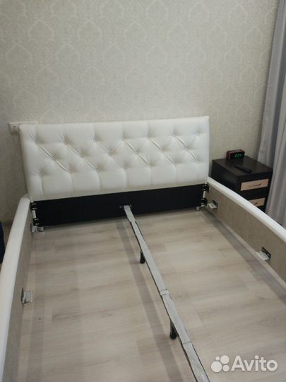 Обивка, перетяжка, ремонт мягкой мебели, стульев