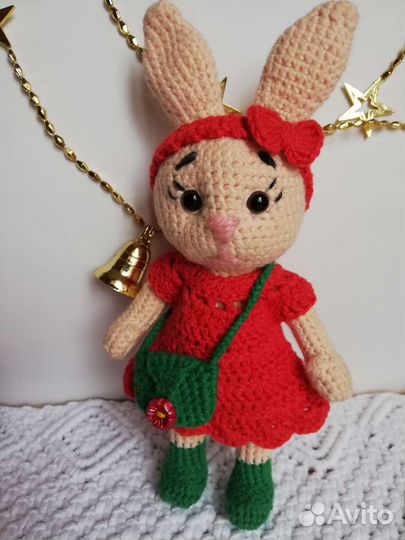 Мягкая игрушка заяц связанный крючком