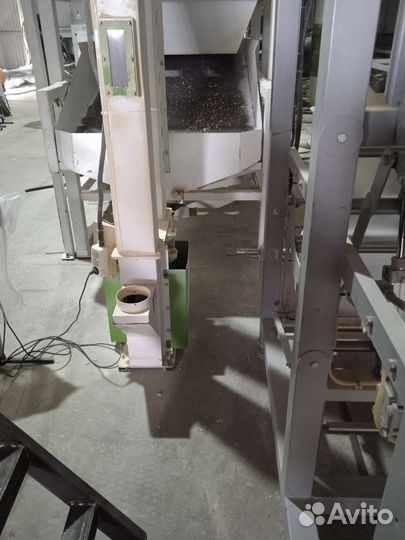 Древесный наполнитель для домашних питомцев