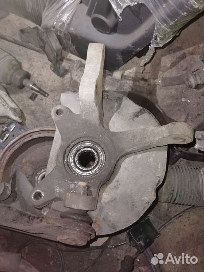 Кулак передний правый Хендай Акцен Таггаз