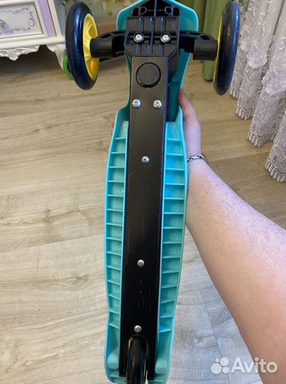 Самокат детский трехколесный playshion