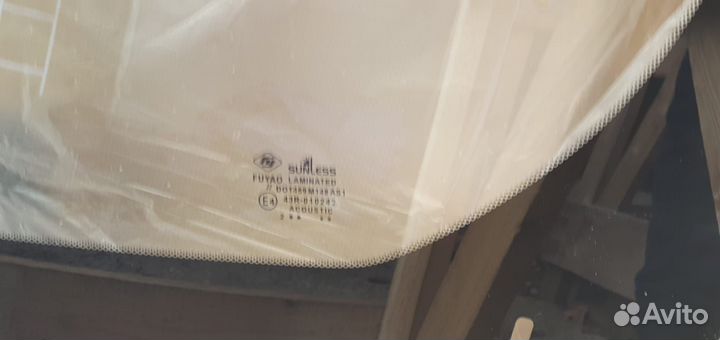 Стекло лобовое Range Rover Velar L560 5D SUV 2018