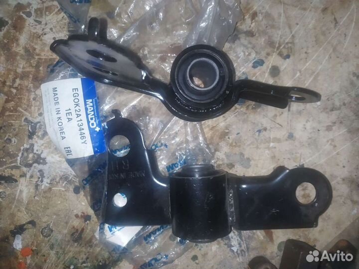 Передние салендблоки от Киа spectra