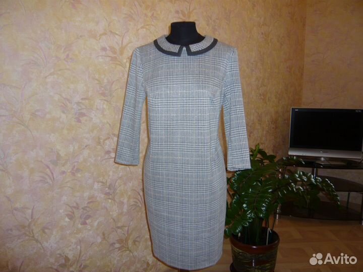 Платье офисное