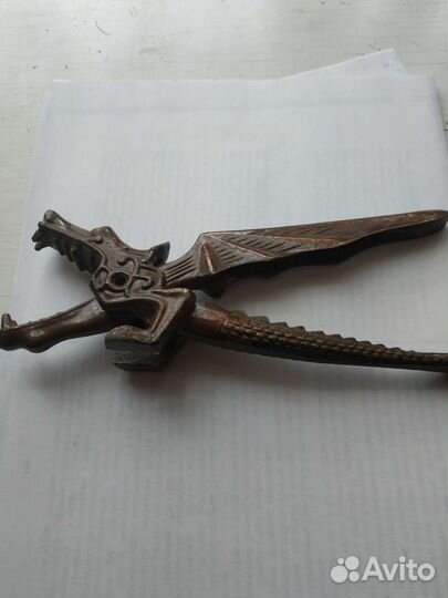 Щипцы СССР для колки орехов