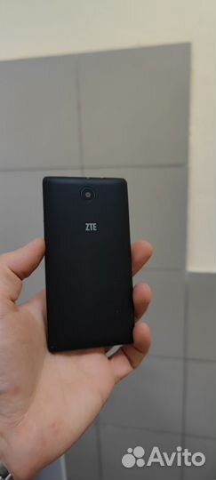 ZTE V815W, 4 ГБ