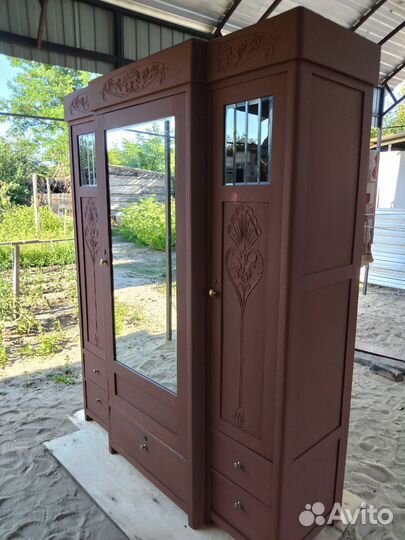Ретро шкаф винтаж