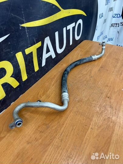 Трубка кондиционера Kia Mohave 1 D6EB 2008-2019