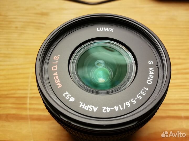 Объектив Panasonic 14-42mm f/3.5-5.6