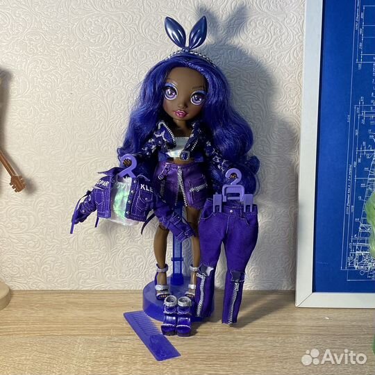 Кукла Rainbow High Crystal Bailey