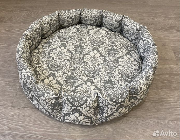 Лежанка для кошки/собаки