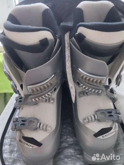 Горнолыжные ботинки