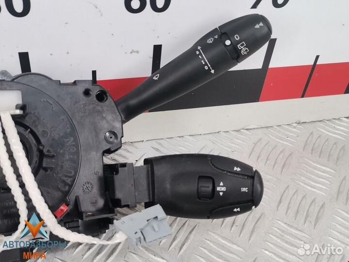 Переключатель подрулевой (стрекоза) Peugeot 308 T7