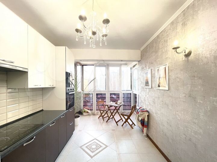 2-к. квартира, 60 м², 12/25 эт.