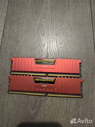 Оперативная память Corsair 16Gb DDR4