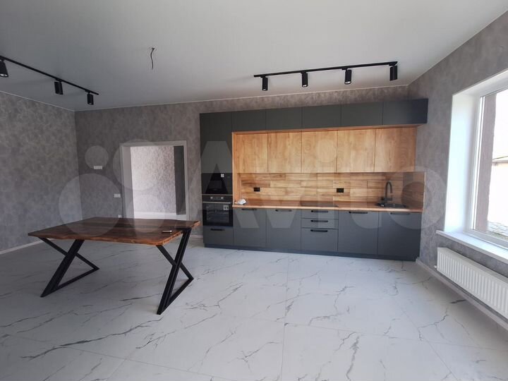 Дом 103 м² на участке 6 сот.