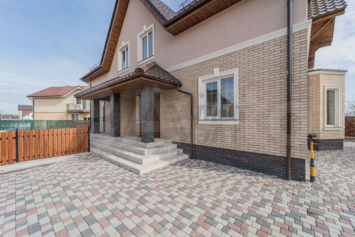 Таунхаус 165 м² на участке 3,7 сот.