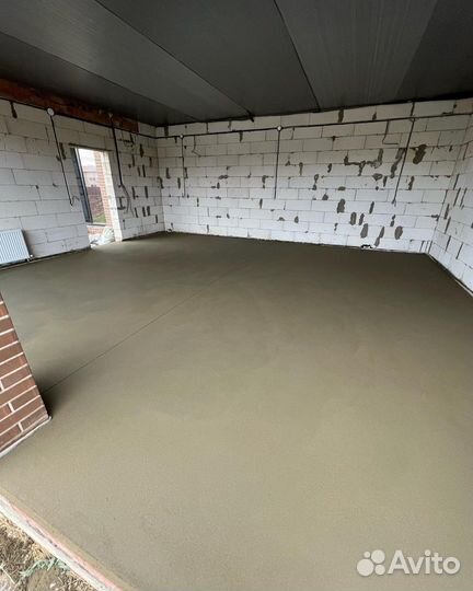 Механизированная полусухая стяжка пола