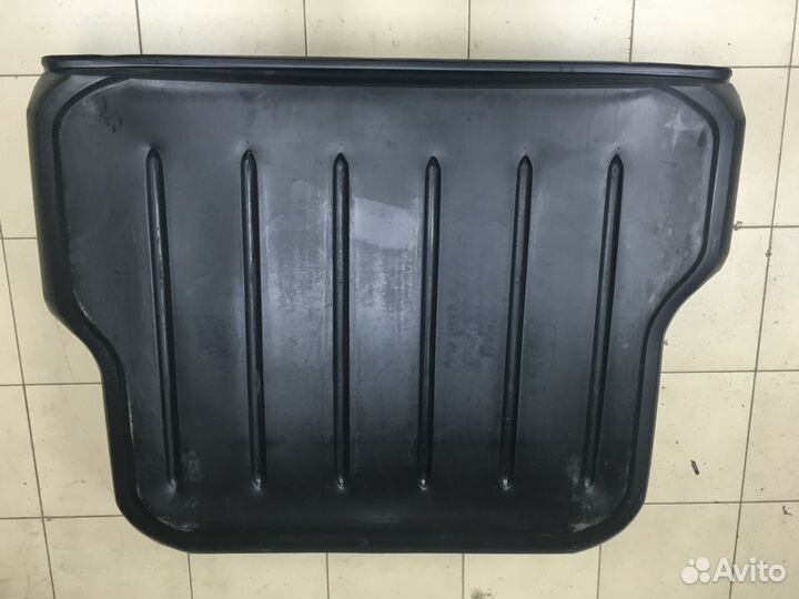 Поддон багажника bmw X3 E83 LCI