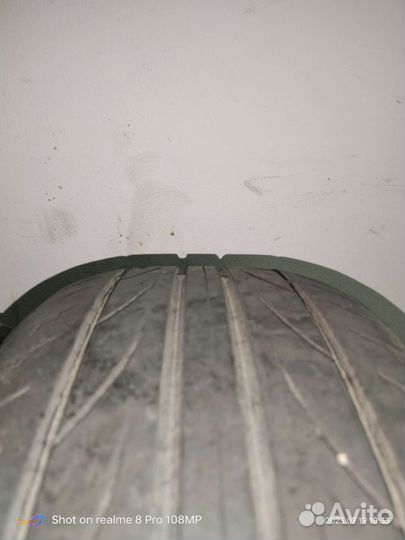 Yokohama Advan Fleva V701 215/50 R17