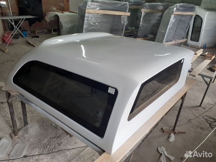 Кунг окрашенный для пикапа Ниссан нп300