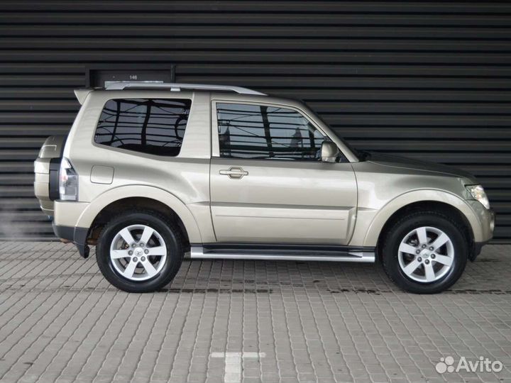 Mitsubishi Pajero 3 двери