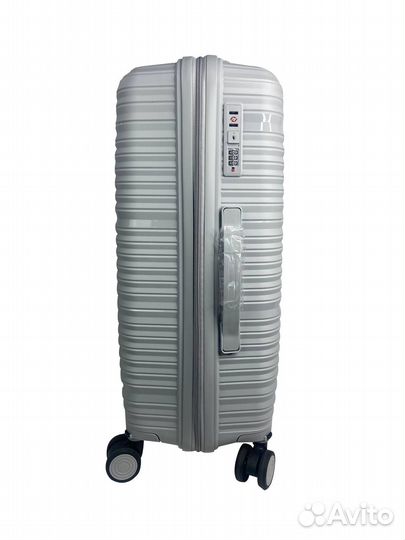 Чемодан из полипропилена, светло серый, размер M