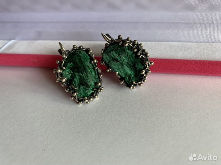 Серьги серебрянные с кристаллическим малахитом