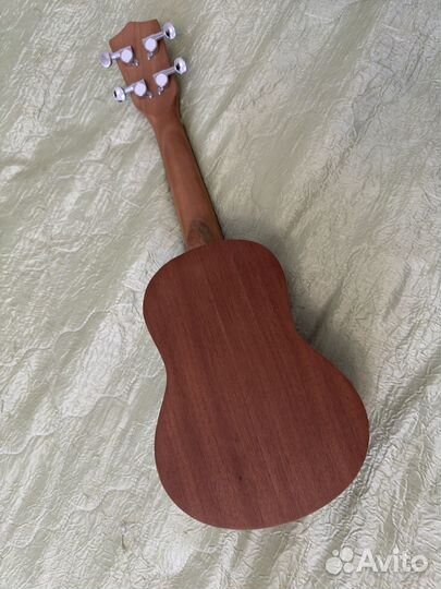 Укулеле flight