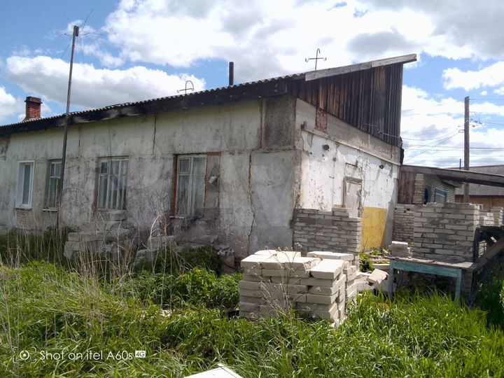 3-к. квартира, 48 м², 1/1 эт.