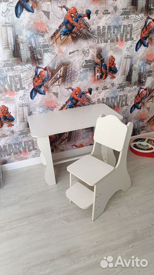 Детский стол и стул