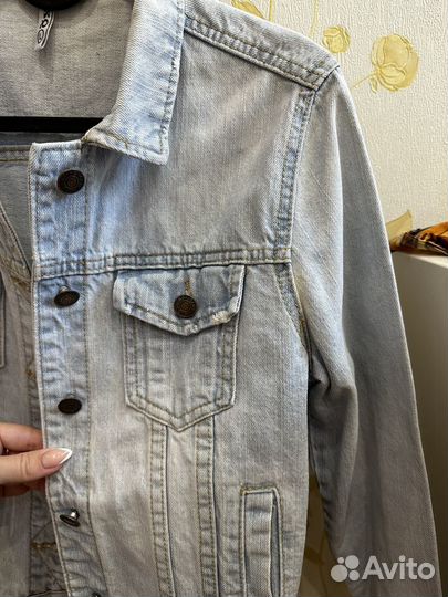 Джинсовая куртка