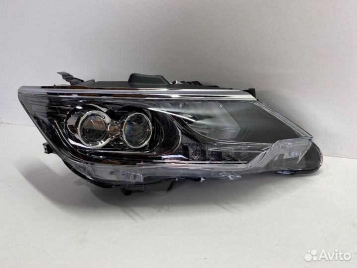 Фара двухлинзовая передняя правая Toyota Camry