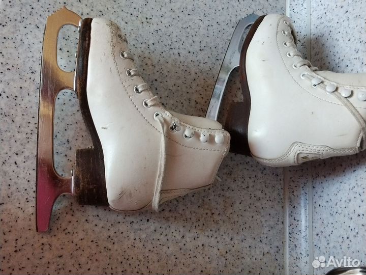 Фигурные коньки wifa,27