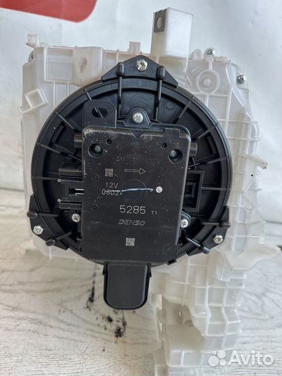 Lexus RX4 Моторчик печки