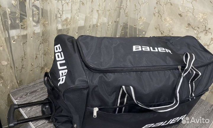 Хоккейный баул на колесах вратарский42 дюйма Bauer