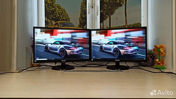 Монитор philips 