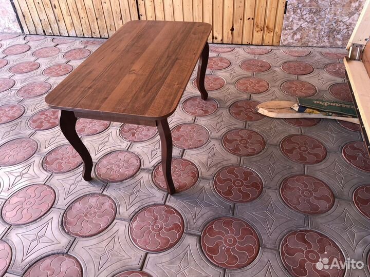 Журнальный стол