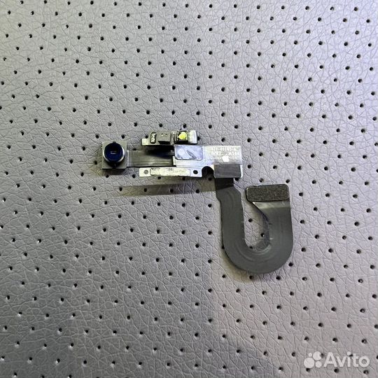 Фронтальная камера iPhone SE 2020