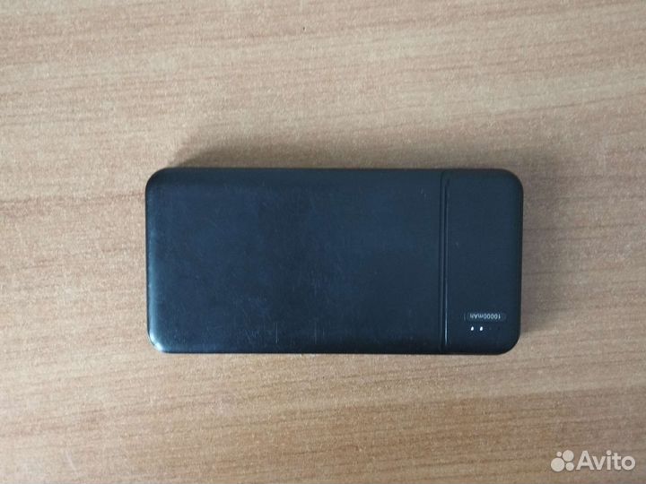 Повер банк на 10000Маh