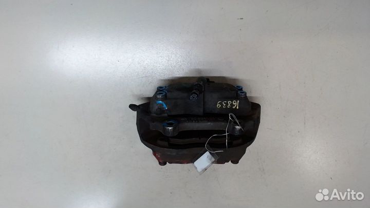 Суппорт правый передний Mercedes CLS C219